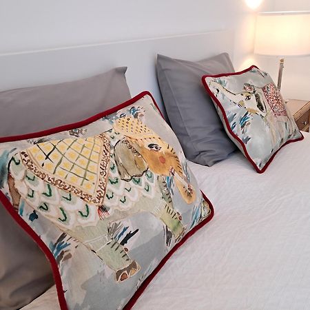 Apartamentos Almirante Hoyos Sevilla Exteriör bild