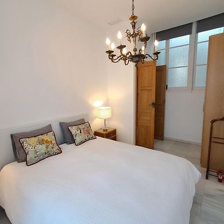 Apartamentos Almirante Hoyos Sevilla Exteriör bild