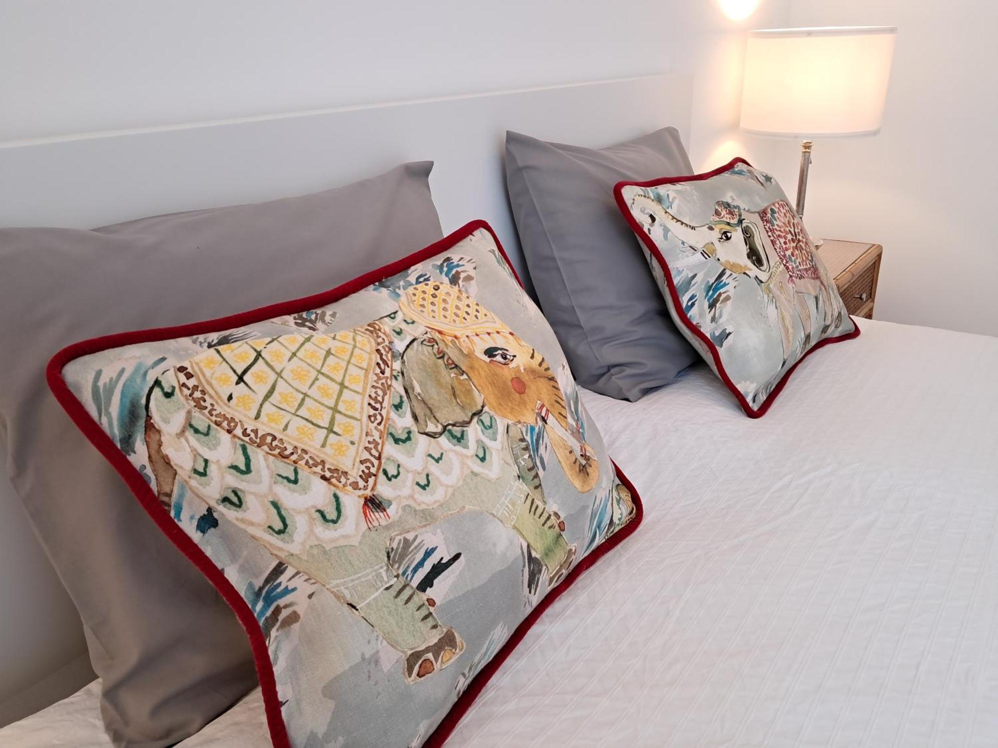 Apartamentos Almirante Hoyos Sevilla Exteriör bild