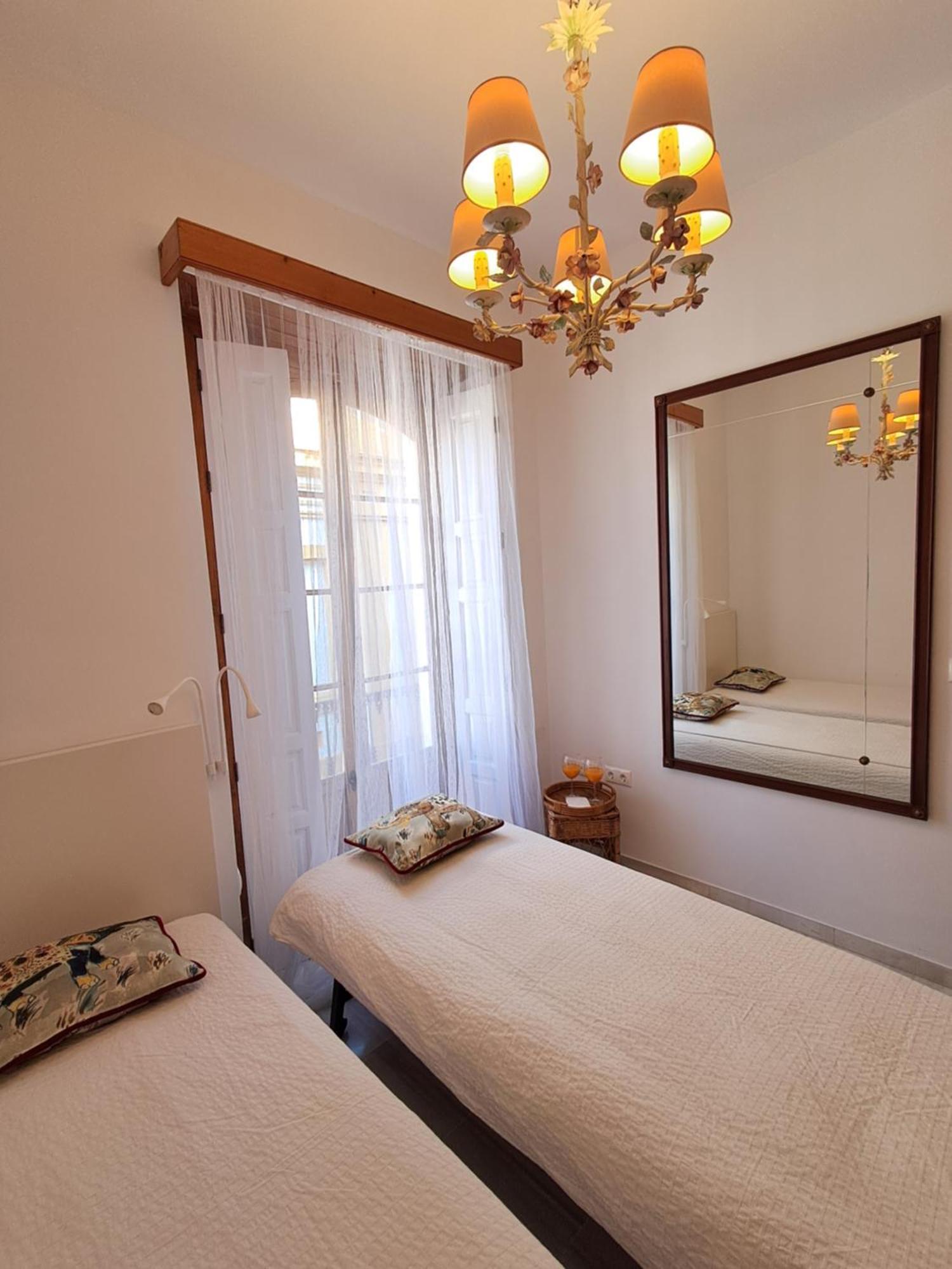 Apartamentos Almirante Hoyos Sevilla Exteriör bild