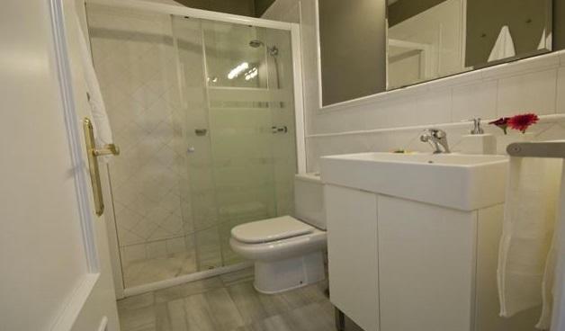 Apartamentos Almirante Hoyos Sevilla Exteriör bild