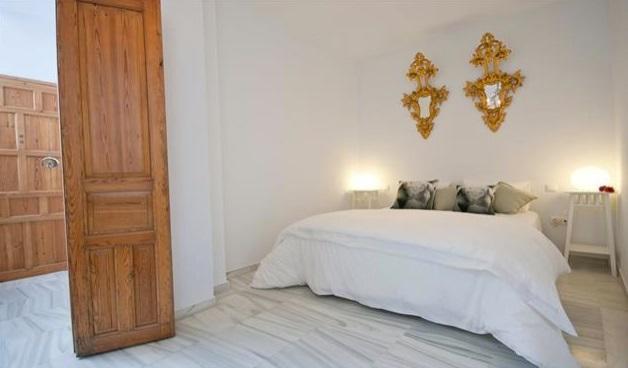 Apartamentos Almirante Hoyos Sevilla Exteriör bild